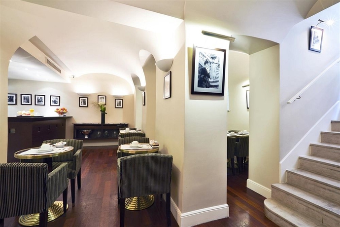 Imagen del bar/restaurante del Hotel Golden Tulip Washington Opera. Foto 6