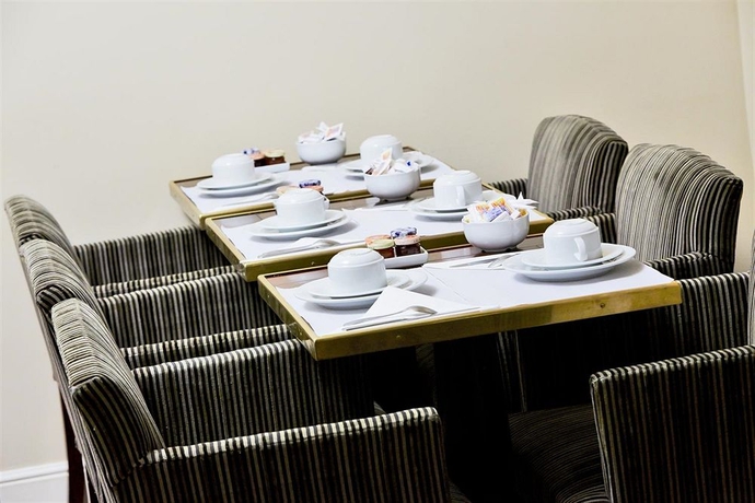 Imagen del bar/restaurante del Hotel Golden Tulip Washington Opera. Foto 7