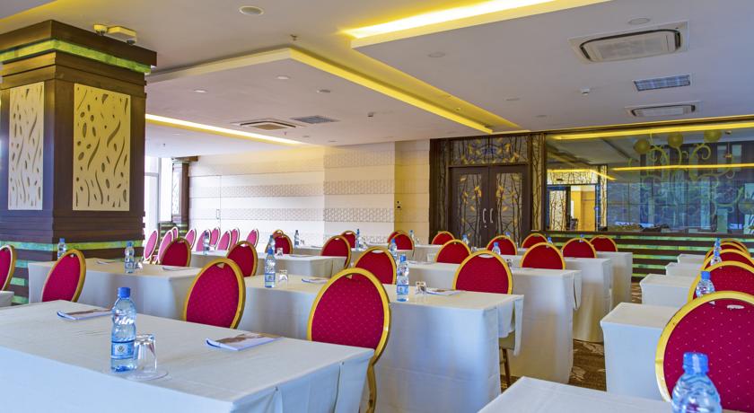 Imagen general del Hotel Golden Tulip Westlands Nairobi. Foto 8