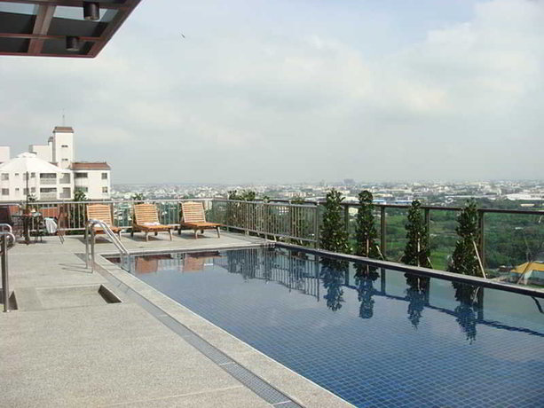 Imagen de la piscina del Hotel Golden Tulip Zhong Xin. Foto 11