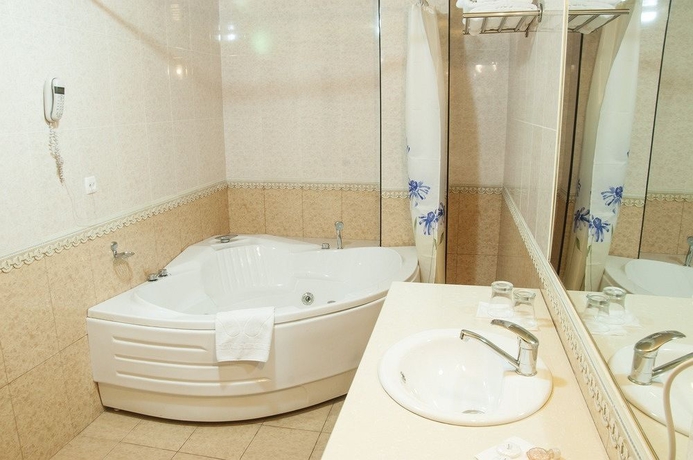 Imagen de la habitación del Hotel Golden Valley. Foto 14