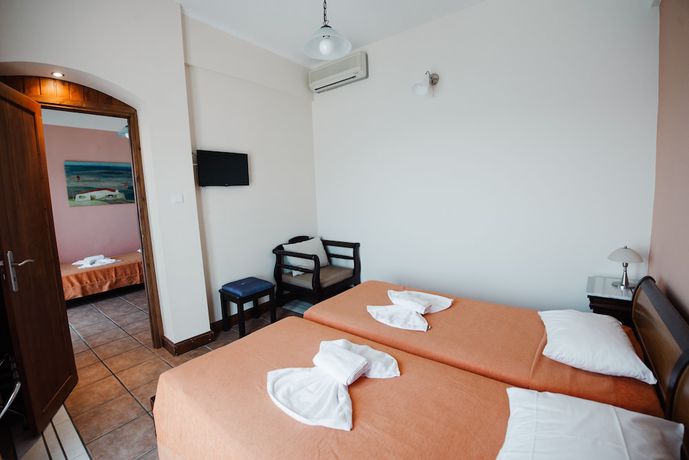 Imagen de la habitación del Hotel Golden View Beach. Foto 3