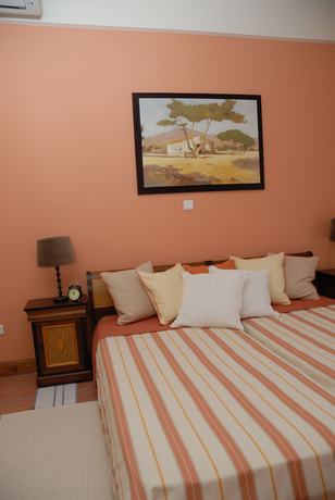 Imagen de la habitación del Hotel Golden View Beach. Foto 6