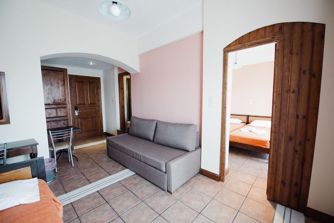 Imagen de la habitación del Hotel Golden View Beach. Foto 11