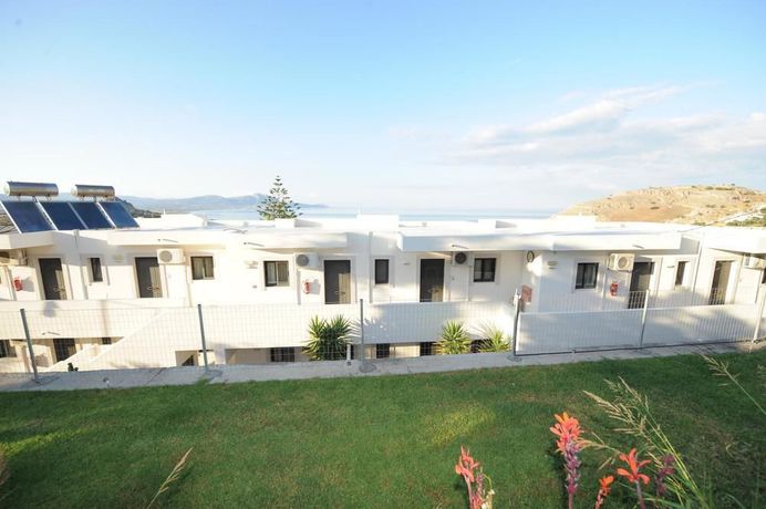 Imagen de la habitación del Hotel Golden View Studios. Foto 5