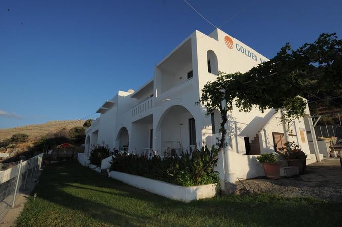 Imagen de la habitación del Hotel Golden View Studios. Foto 8