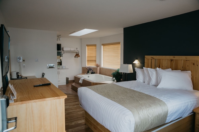 Imagen de la habitación del Hotel Golden Village Lodge. Foto 6