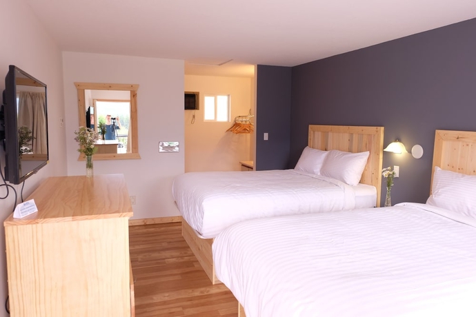 Imagen de la habitación del Hotel Golden Village Lodge. Foto 16