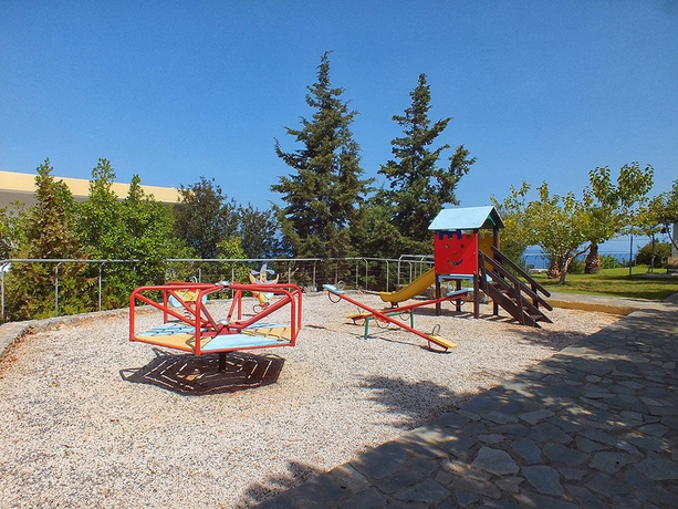 Imagen de los exteriores del Hotel Golden Villas. Foto 10