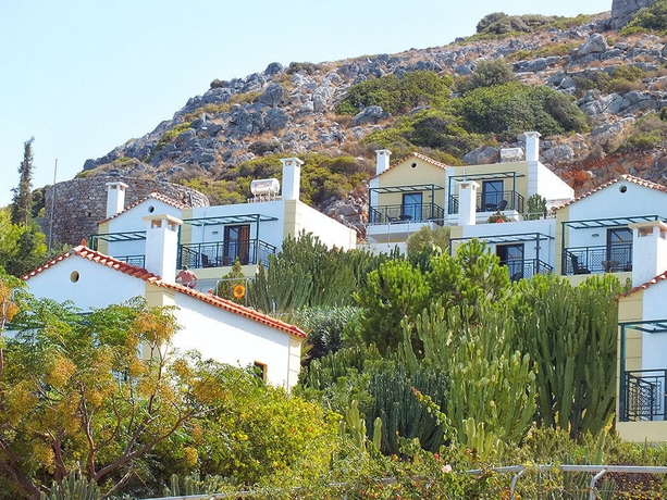 Imagen de los exteriores del Hotel Golden Villas. Foto 12