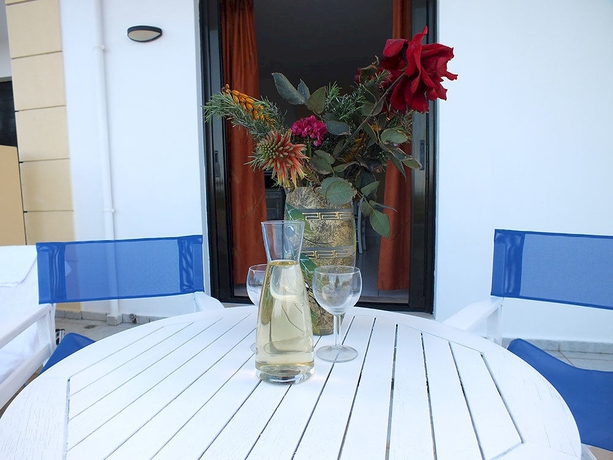 Imagen de la habitación del Hotel Golden Villas. Foto 8