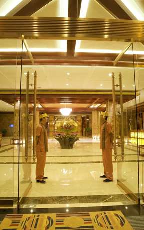 Imagen de los interiores del Hotel Golden Zone Hotel - Xishuangbanna. Foto 19