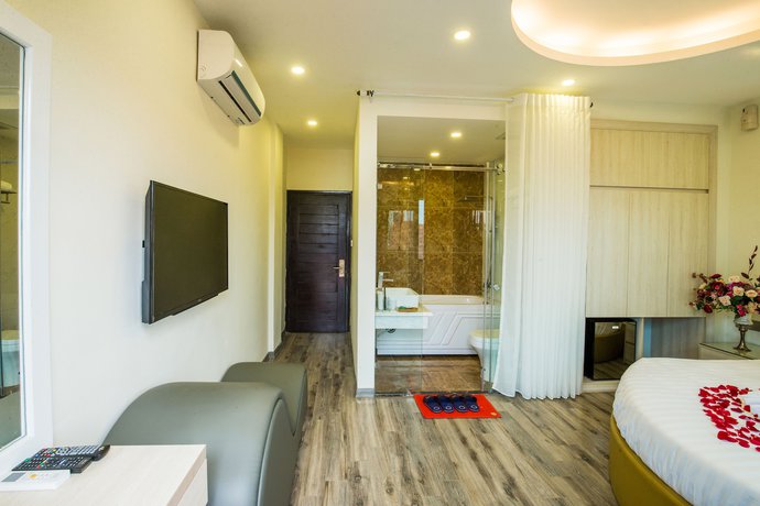 Imagen de la habitación del Hotel Golden hotel, Hanoi. Foto 13