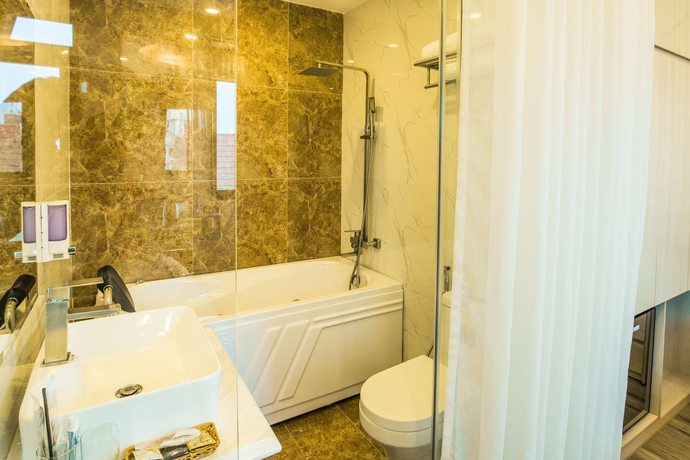 Imagen de la habitación del Hotel Golden hotel, Hanoi. Foto 16