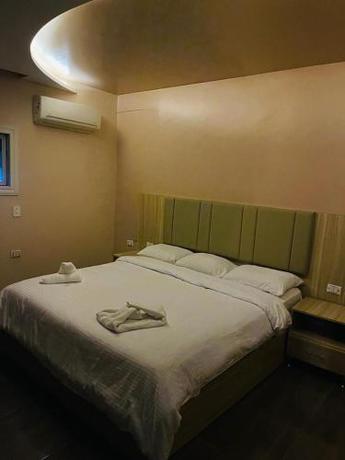 Imagen general del Hotel Golden pyramids hut hotel. Foto 5