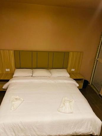 Imagen general del Hotel Golden pyramids hut hotel. Foto 7