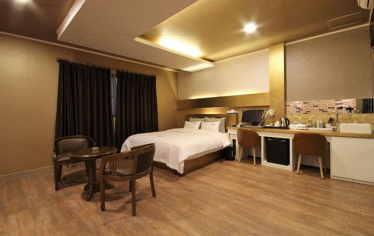 Imagen de la habitación del Hotel GoldenRoot in Gimhae. Foto 4