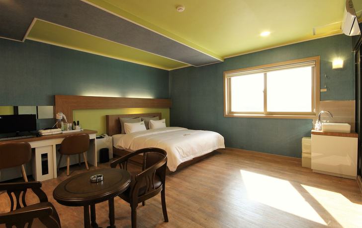 Imagen de la habitación del Hotel GoldenRoot in Gimhae. Foto 5