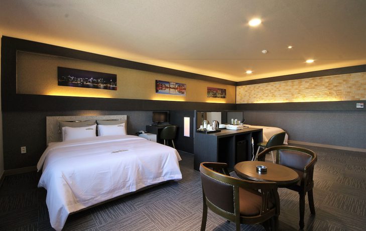 Imagen de la habitación del Hotel GoldenRoot in Gimhae. Foto 6