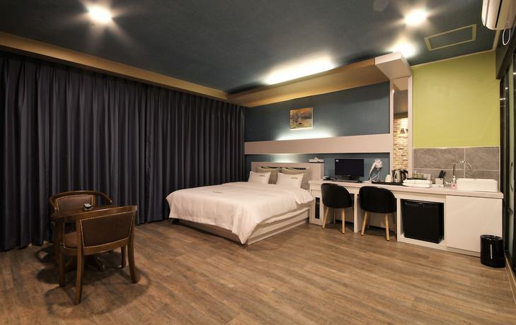 Imagen de la habitación del Hotel GoldenRoot in Gimhae. Foto 8