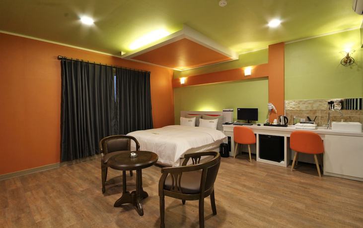 Imagen de la habitación del Hotel GoldenRoot in Gimhae. Foto 10