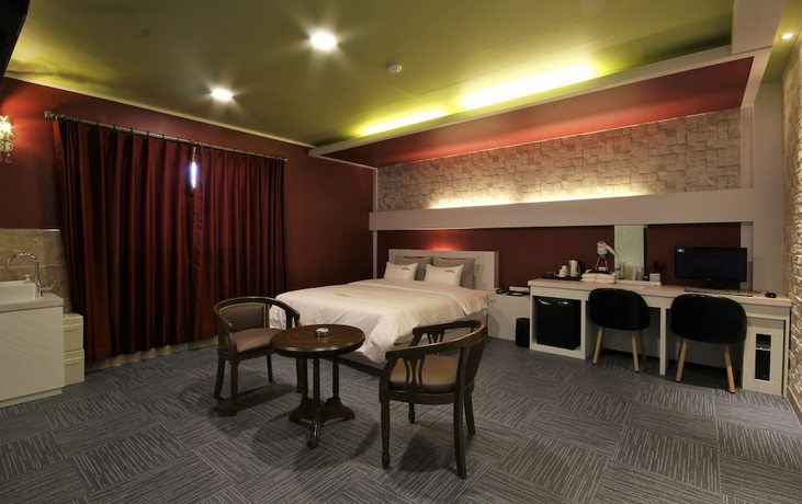 Imagen de la habitación del Hotel GoldenRoot in Gimhae. Foto 11