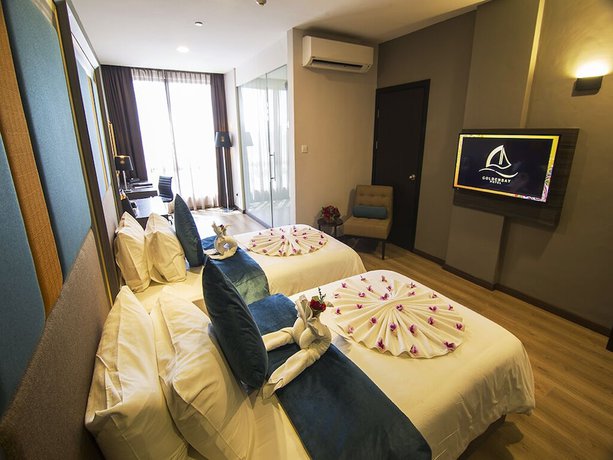 Imagen de la habitación del Hotel Goldenbay. Foto 13