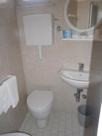 Imagen general del Hotel Goldene Rose, Rimini. Foto 3