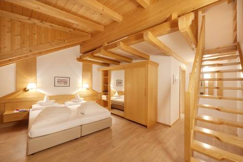 Imagen de la habitación del Hotel Goldene Rose, San Lorenzo di Sebato. Foto 4