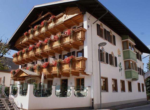 Imagen general del Hotel Goldene Rose, Welsberg-Taisten - Monguelfo-Tesido. Foto 1