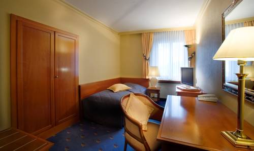 Imagen de la habitación del Hotel Goldene Sonne. Foto 4