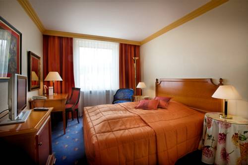 Imagen de la habitación del Hotel Goldene Sonne. Foto 9