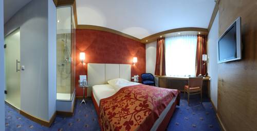 Imagen de la habitación del Hotel Goldene Sonne. Foto 14