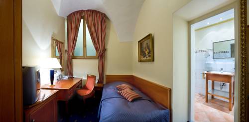Imagen de la habitación del Hotel Goldene Sonne. Foto 16