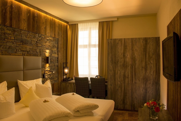 Imagen de la habitación del Hotel Goldener Adler, BW Signature Collection. Foto 5