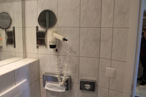 Imagen de la habitación del Hotel Goldener Adler, Hallstadt. Foto 4