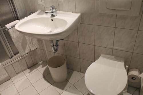 Imagen de la habitación del Hotel Goldener Adler, Hallstadt. Foto 16