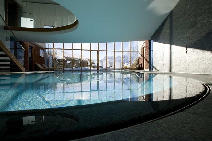 Imagen de la piscina del Hotel Goldener Berg. Foto 15