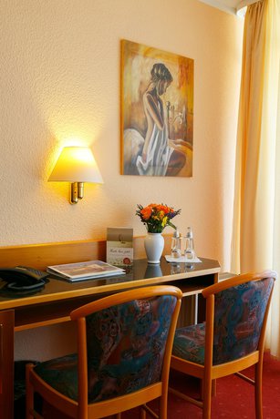 Imagen de la habitación del Hotel Goldener Fasan. Foto 14