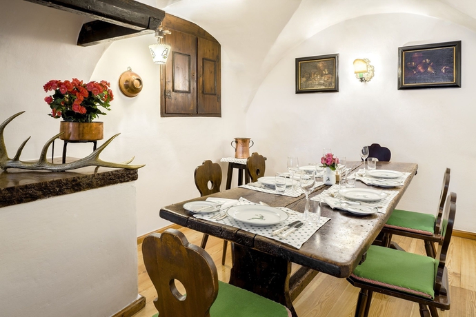 Imagen del bar/restaurante del Hotel Goldener Hirsch, A Luxury Collection , Salzburg. Foto 6