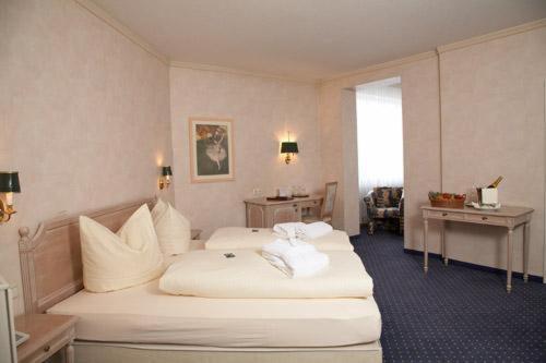 Imagen de la habitación del Hotel Goldener Hirsch, Kaufbeuren. Foto 5