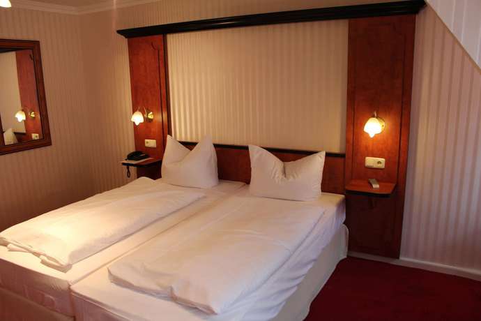 Imagen de la habitación del Hotel Goldener Hirsch, Rothenburg. Foto 4