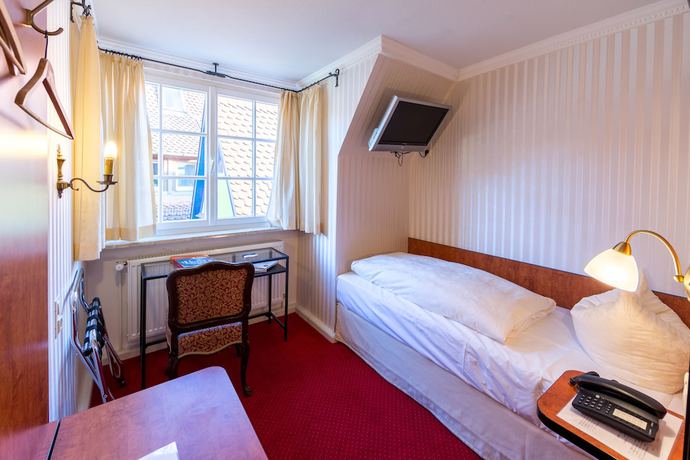 Imagen de la habitación del Hotel Goldener Hirsch, Rothenburg. Foto 5