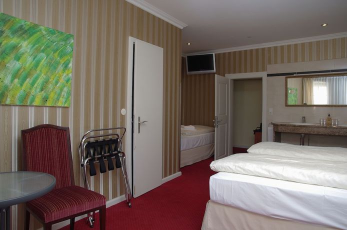 Imagen de la habitación del Hotel Goldener Hirsch, Rothenburg. Foto 9