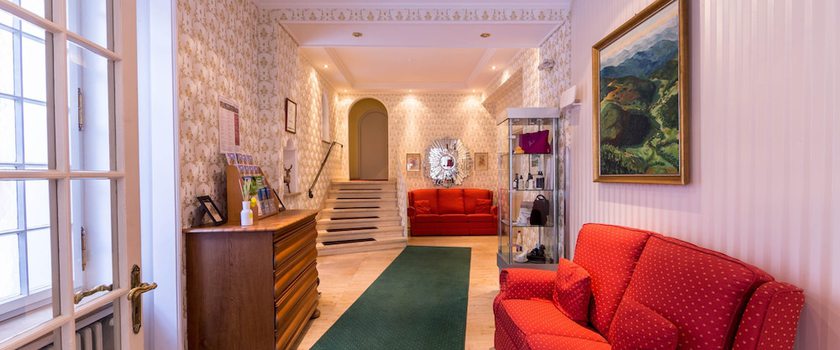 Imagen de los interiores del Hotel Goldener Hirsch, Rothenburg. Foto 20