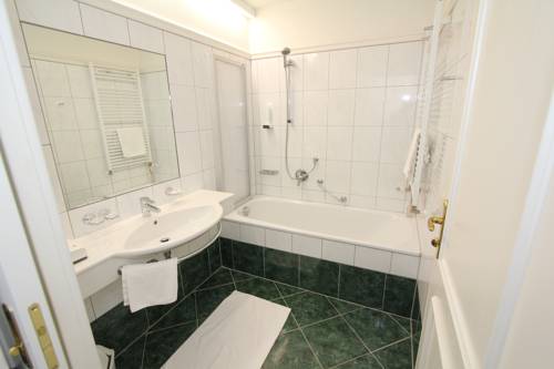 Imagen de la habitación del Hotel Goldener Stern, ABTENAU. Foto 5