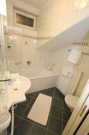 Imagen de la habitación del Hotel Goldener Stern, ABTENAU. Foto 14