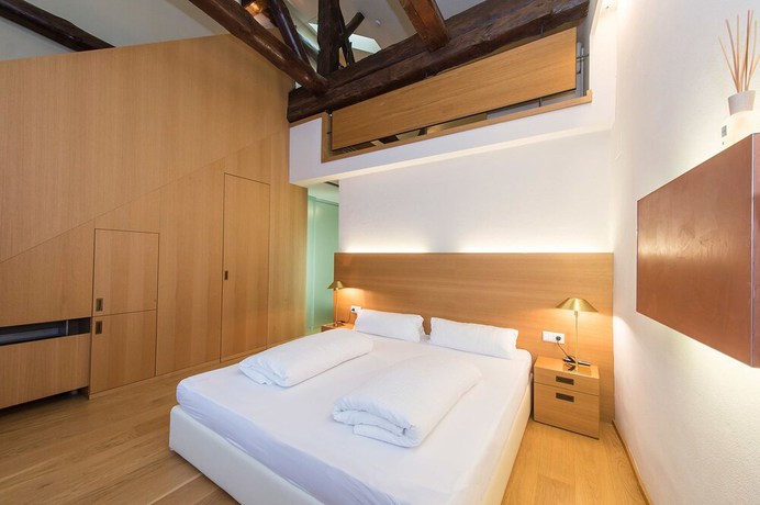 Imagen de la habitación del Hotel Goldener Stern, Mitterdorf - Caldaro di Mezzo. Foto 5