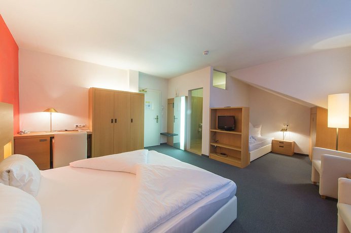Imagen de la habitación del Hotel Goldener Stern, Mitterdorf - Caldaro di Mezzo. Foto 7