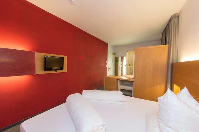 Imagen de la habitación del Hotel Goldener Stern, Mitterdorf - Caldaro di Mezzo. Foto 13